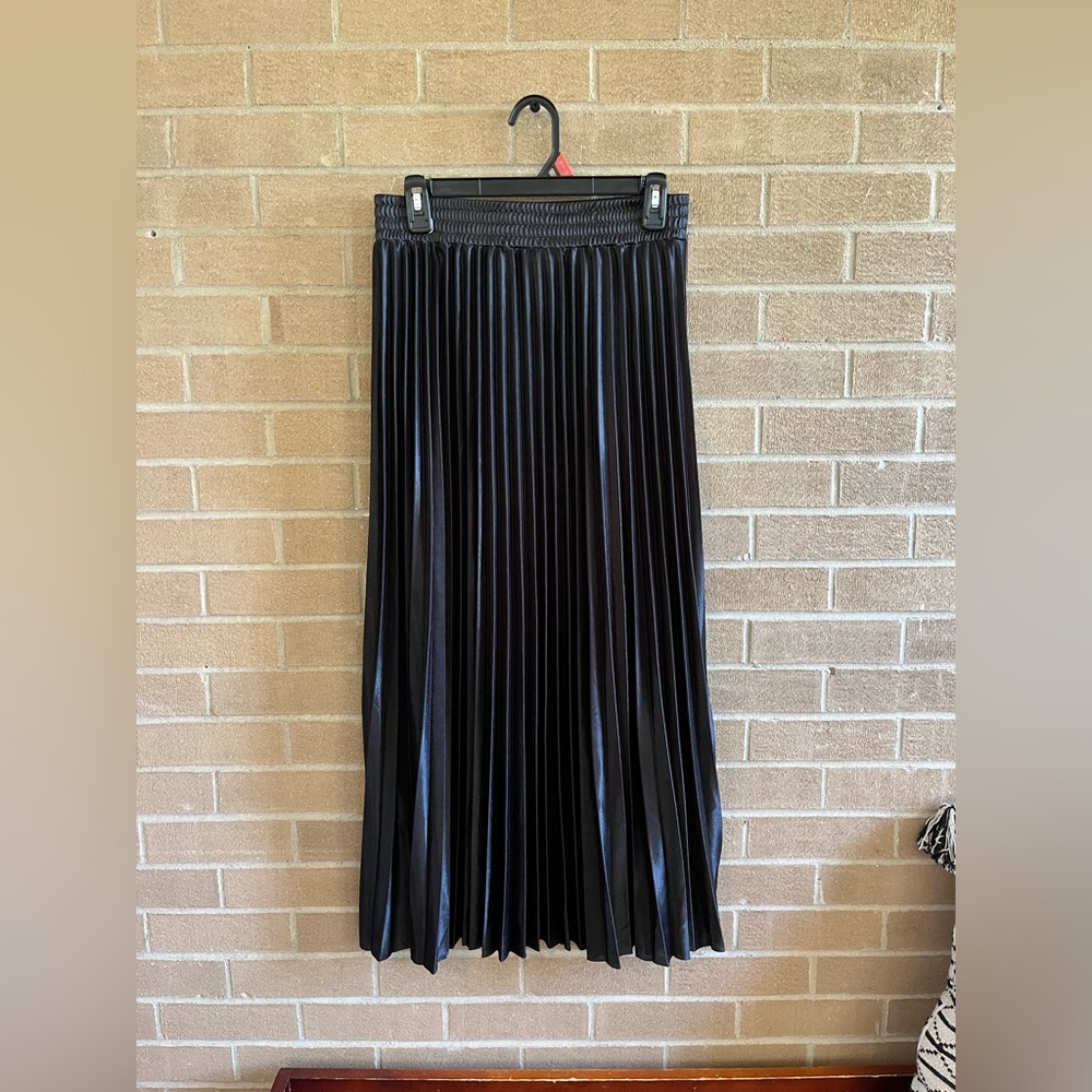 Studio West - image 2